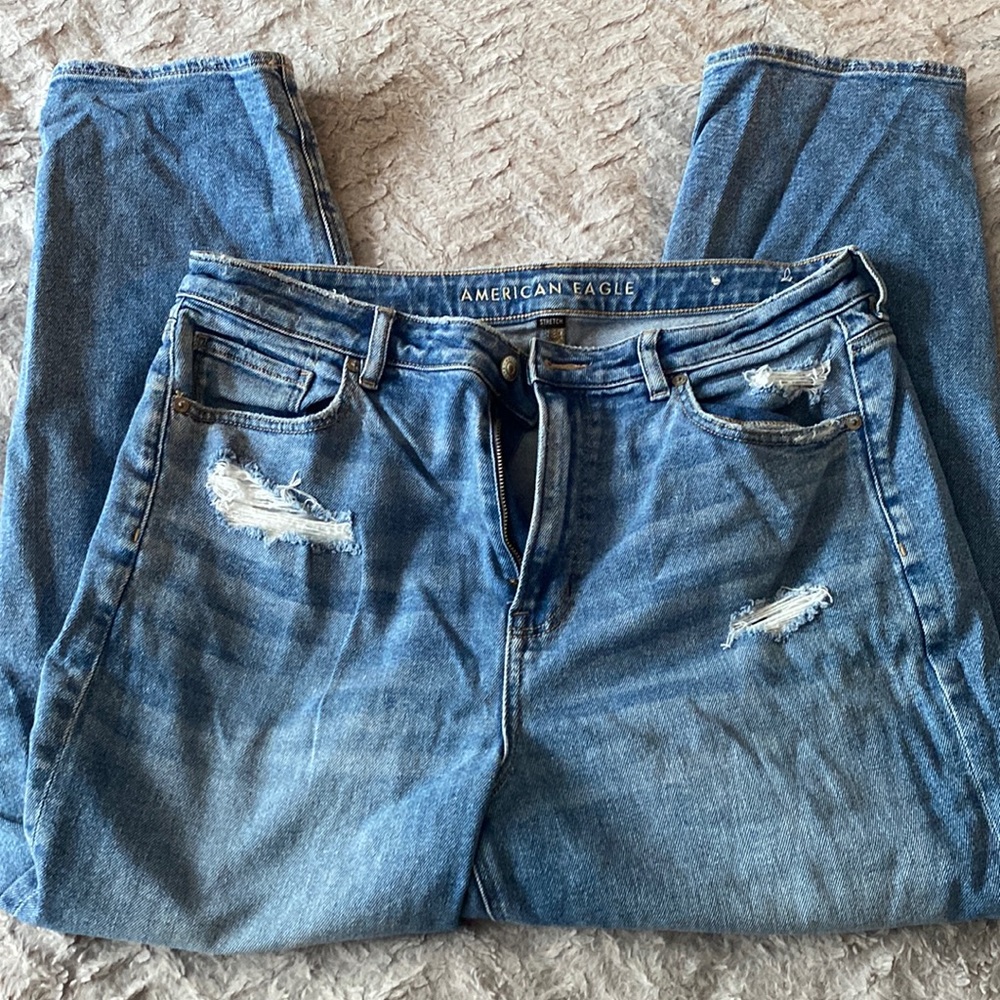American eagle mom jean